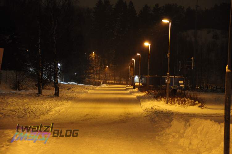 Paths in Finland are not entirely cleared of snow. Good shoes are a must in winter!